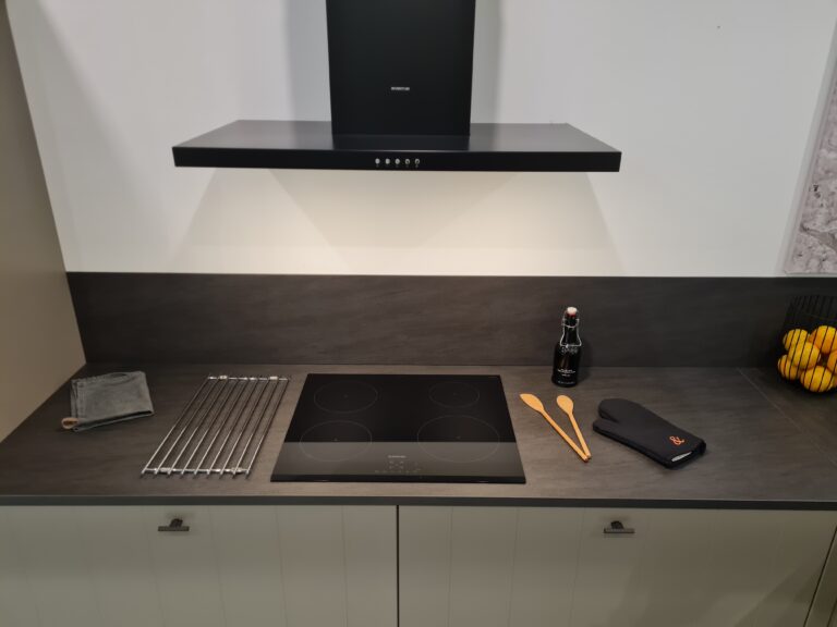 Cocina con material de piedra sinterizada de Ascale