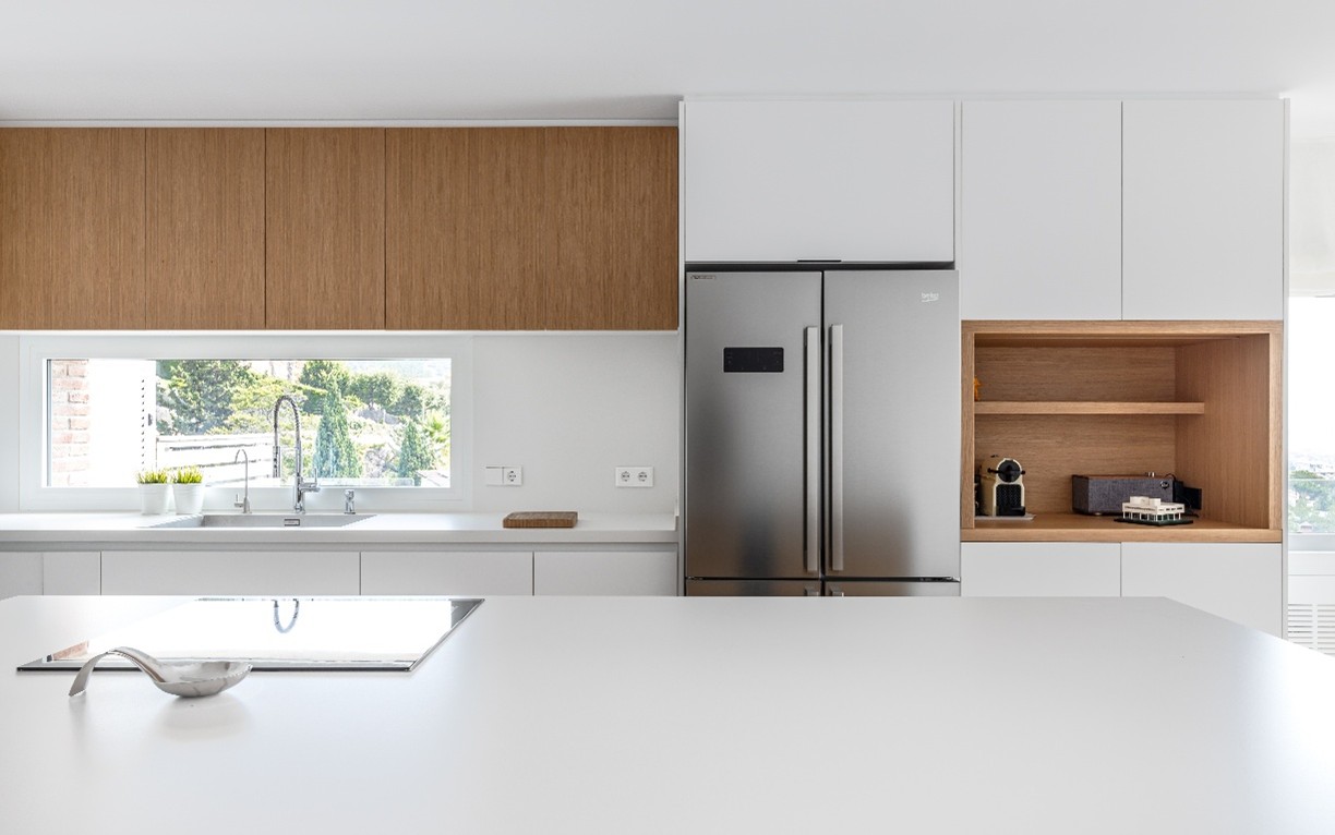 kitchen clad with sintered stone alpi white